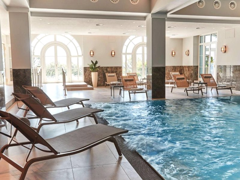 シュタイゲンベルガー グランドホテル ピータースバーグ (Steigenberger Grandhotel Petersberg)の写真