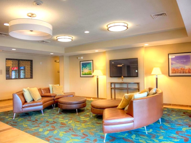 Candlewood Suites Alexandria By IHGの写真