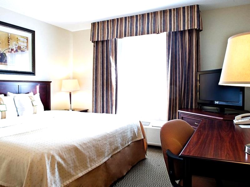Holiday Inn & Suites Lloydminster By IHGの写真