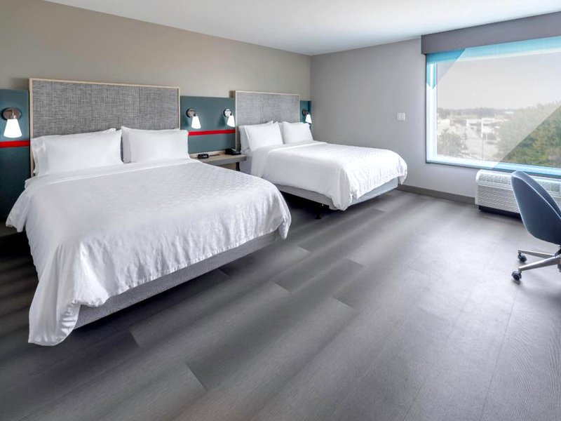 Avid Hotels Milwaukee West Waukesha By IHGの写真
