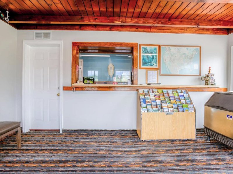 Budget Inn By OYO Natural Bridge I-81の写真