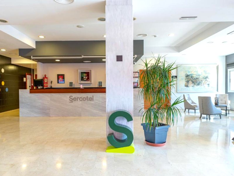 ホテル セルコテル リスカル (Hotel Sercotel Riscal)の写真