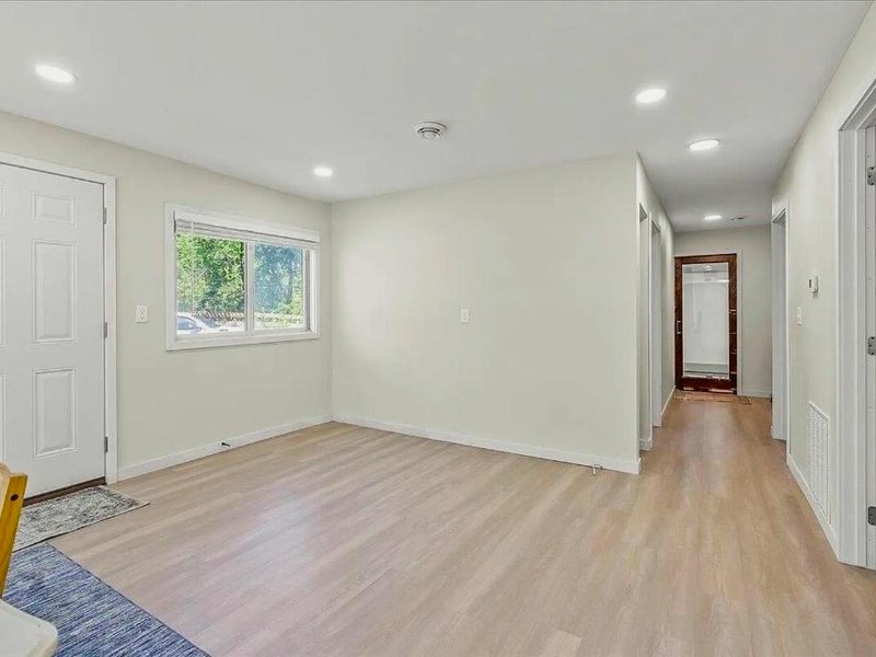 Riverside Retreat - Renovated Home on 15 Acres!の写真