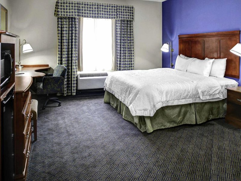 ハンプトン イン コールドウォーター (Hampton Inn Coldwater)の写真