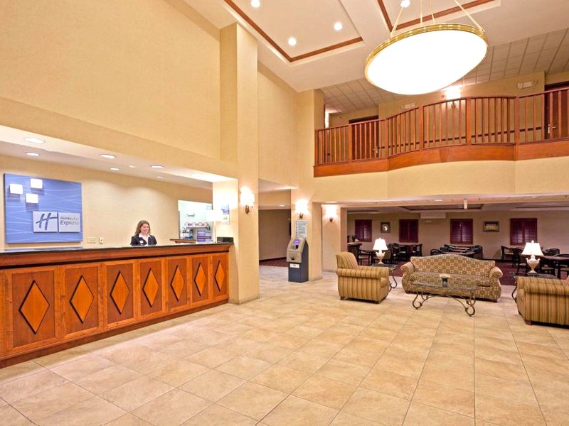 Holiday Inn Express Syracuse-Fairgrounds By IHGの写真