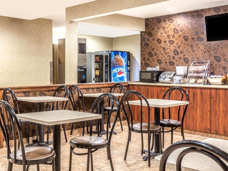 スーパー 8 バイ ウィンダム リヴァプール クレイ シラキュース エリア (Super 8 By Wyndham Liverpool - Clay - Syracuse Area)の写真