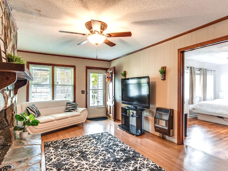3 Mi to Dtwn Family-Friendly Sanford Homeの写真