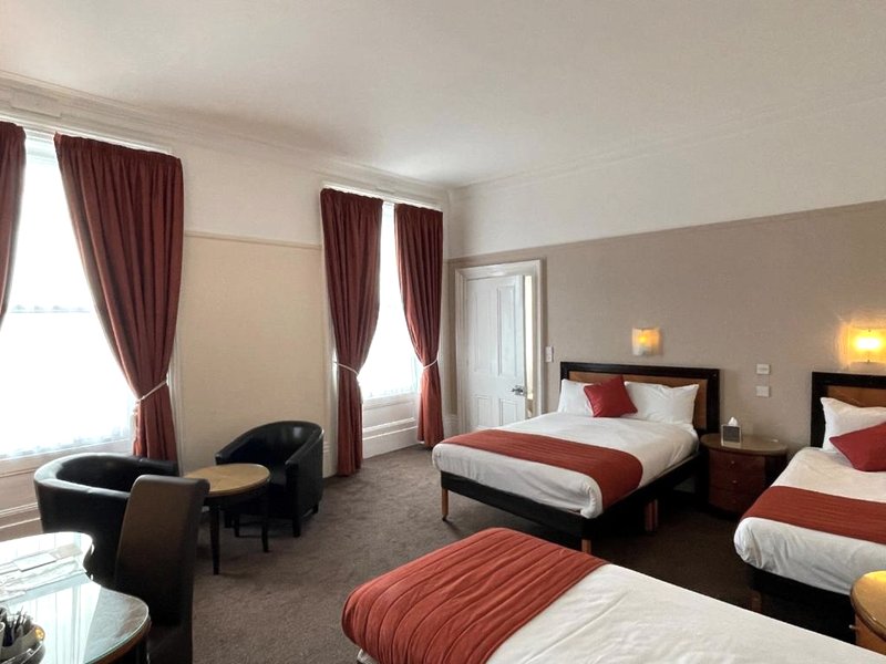 グランド スカーバラ ホテル (Grand Scarborough Hotel)の写真