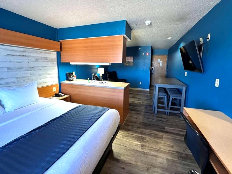 マイクロテル イン&スイーツ バイ ウインダム トーマ (Microtel Inn & Suites by Wyndham Tomah)の写真