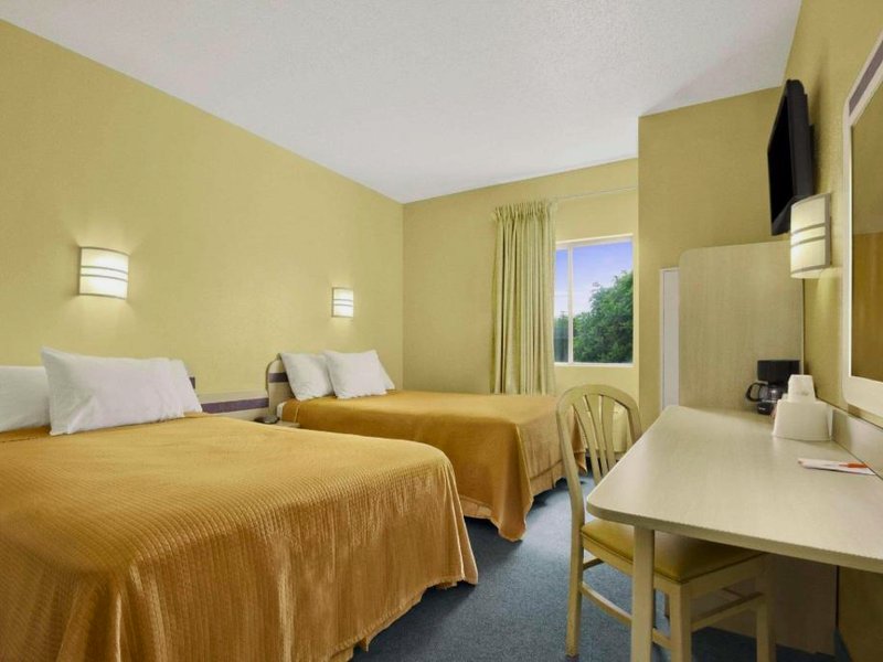 Howard Johnson by Wyndham Tifton GA I-75の写真