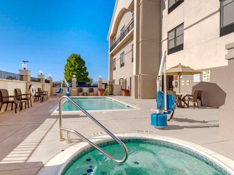 Comfort Suites La Porte - Baytownの写真
