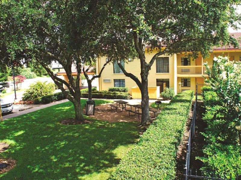 Baymont by Wyndham Houston La Porteの写真