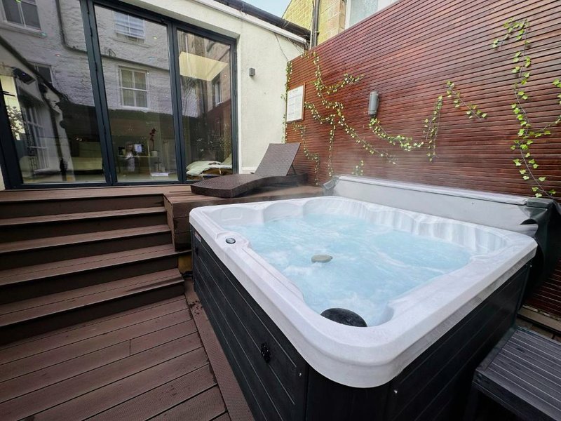 New Bath Hotelの写真