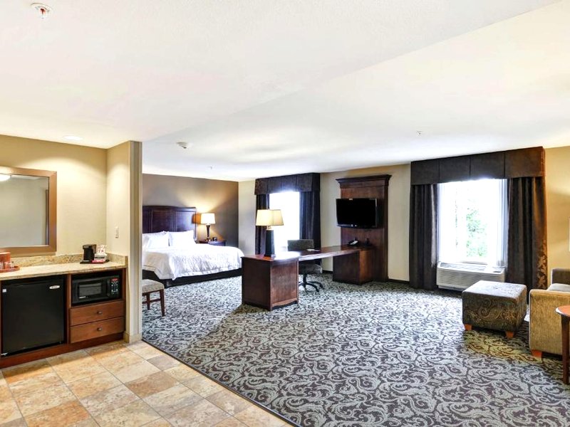 Hampton Inn and Suites New Hartfordの写真
