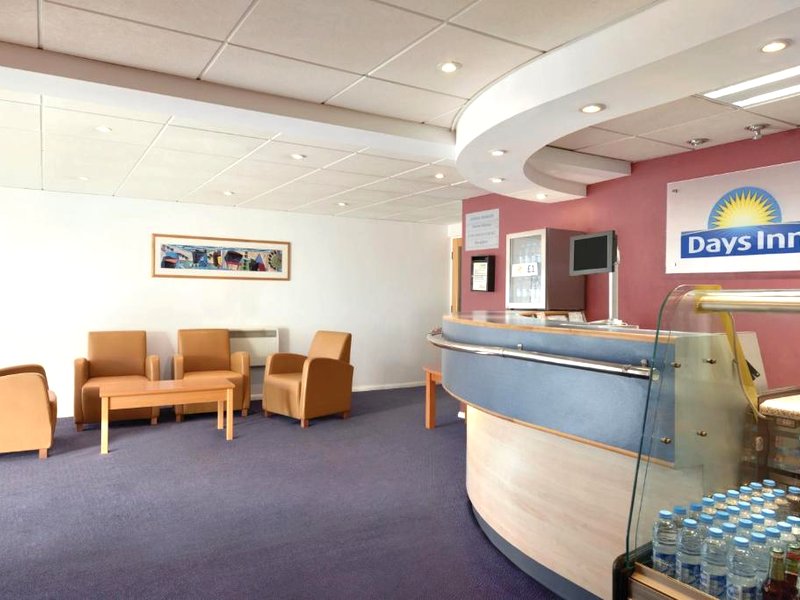 デイズ イン バイ ウィンダム メンブリー M4 (Days Inn by Wyndham Membury M4)の写真