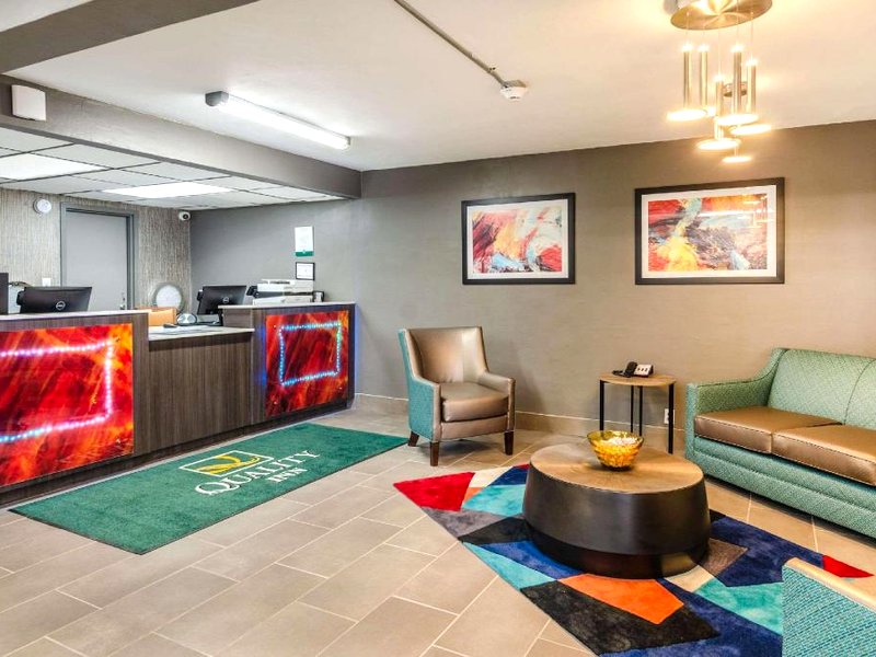 クオリティー イン (Quality Inn)の写真