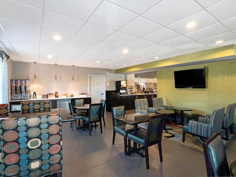 La Quinta Inn & Suites by Wyndham Lebanonの写真