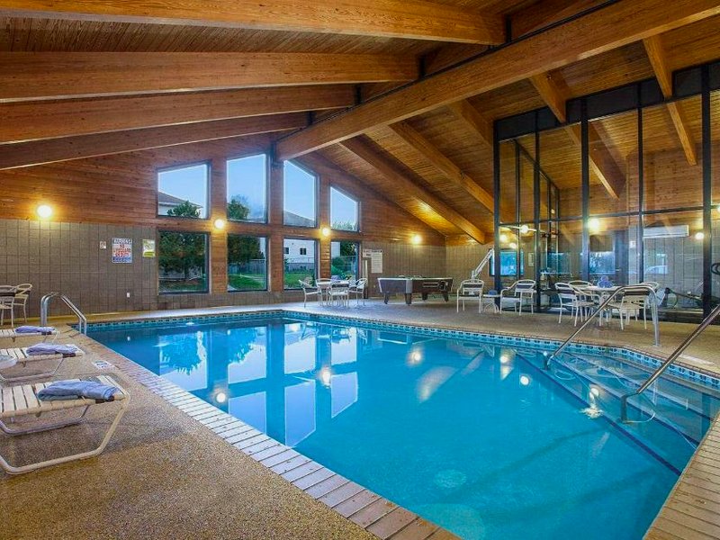 AmericInn Hotel & Event Centerの写真