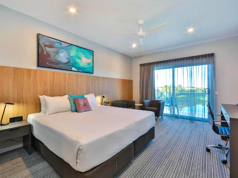 ベスト ウェスタン プラス ノース レイクス ホテル (Best Western Plus North Lakes Hotel)の写真