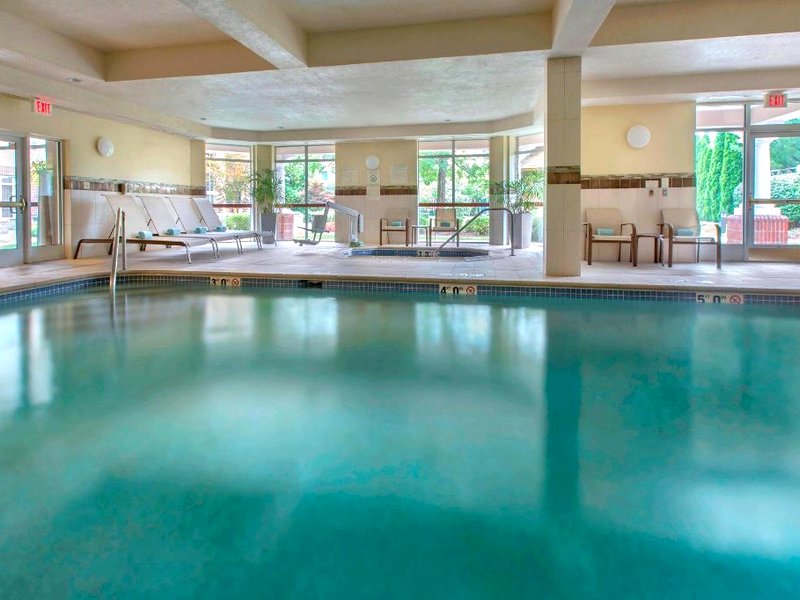 コートヤード バスキング リッジ (Courtyard Basking Ridge)の写真
