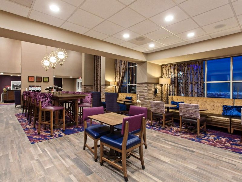 ハンプトン イン アンド スイーツ レブンワース (Hampton Inn & Suites Leavenworth)の写真
