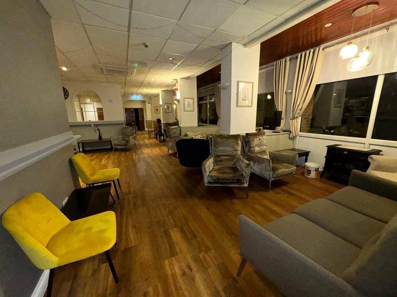 Oliver Cromwell Hotelの写真