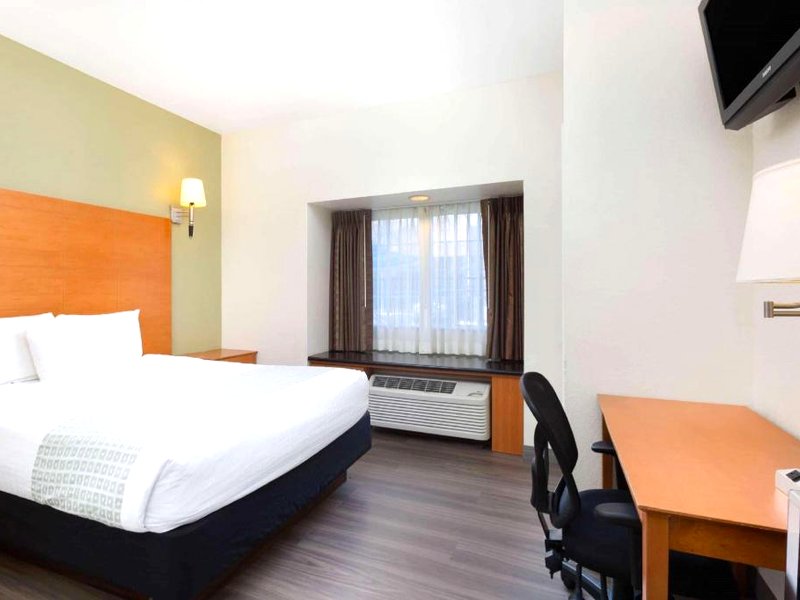 ラ キンタ イン&スイーツ バイ ウィンダム トゥーレアリ (La Quinta Inn & Suites by Wyndham Tulare)の写真