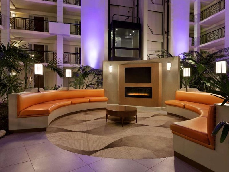 エンバシー スイーツ バイ ヒルトン ピスカタウェイ ソマセット (Embassy Suites by Hilton Piscataway Somerset)の写真
