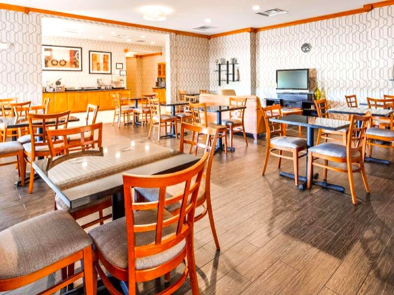 Best Western Plus Rose City Conference Center Innの写真