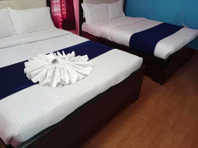 Hotel Royal lake view pokhara lake sideの写真