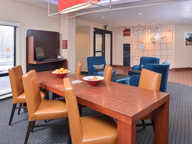 タウンプレース スイーツ デトロイト コマース (TownePlace Suites Detroit Commerce)の写真