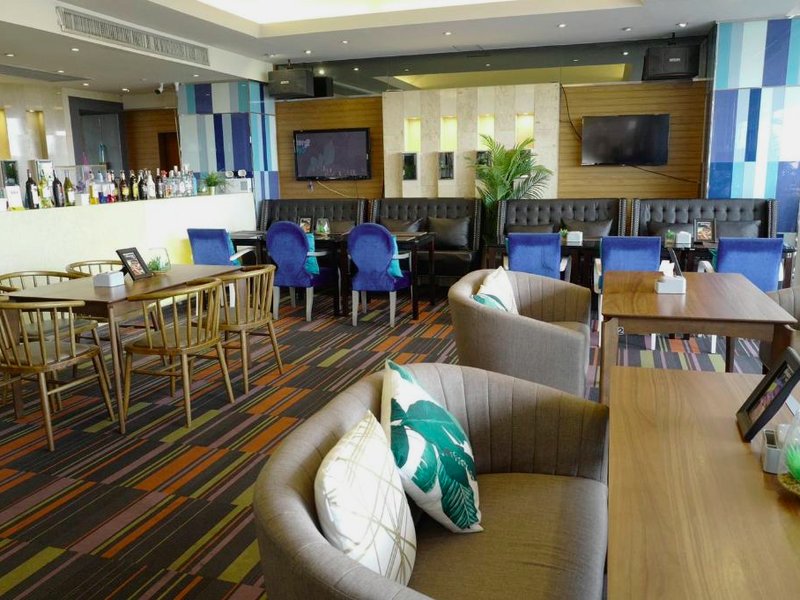 シャイセーン パレス ホテル (Chaisaeng Palace Hotel)の写真