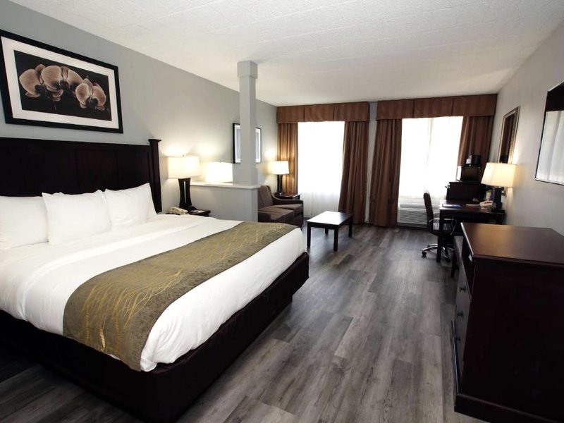 ベスト ウェスタン パラマス ホテル ＆ スイーツ (Best Western Paramus Hotel & Suites)の写真
