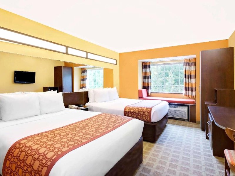 マイクロテル イン&スイーツ バイ ウィンダム プリンストン (Microtel Inn & Suites by Wyndham Princeton)の写真