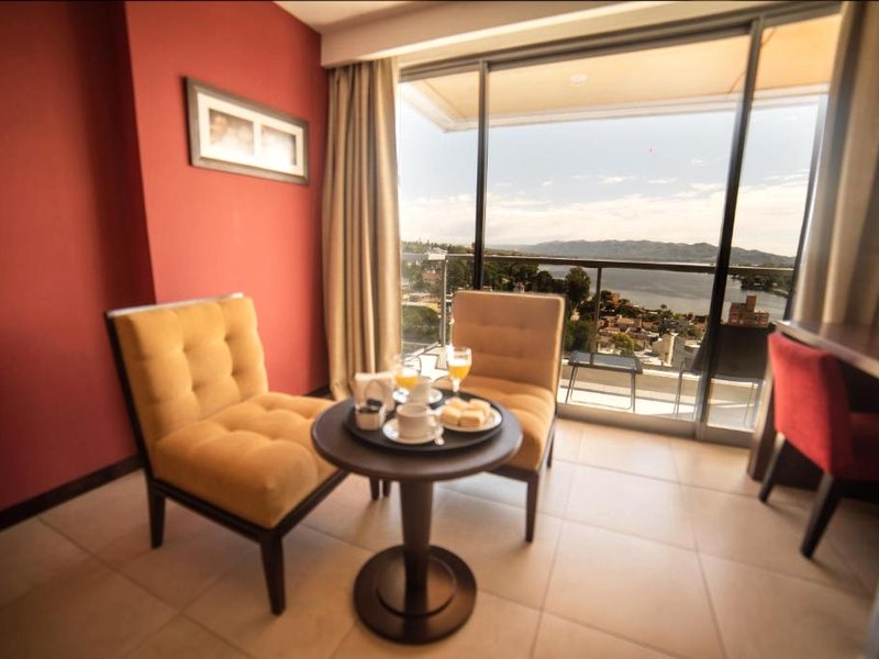 Hotel Estilo MB - Villa Carlos Pazの写真