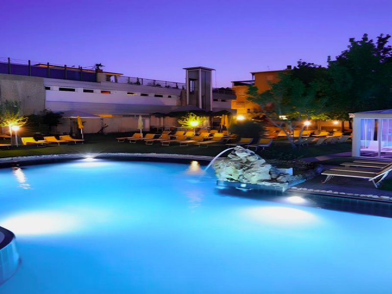 Panoramic Hotel Plazaの写真