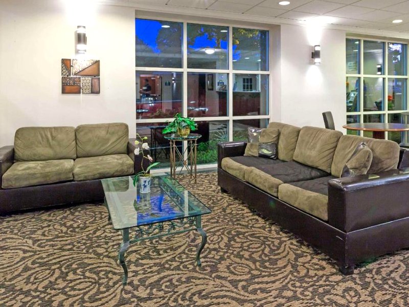 デイズ イン バイ ウィンダム シータック エアポート (Days Inn by Wyndham Seatac Airport)の写真