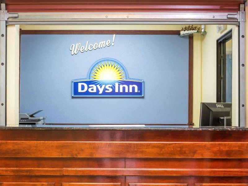 Days Inn by Wyndham Rayne/Crowleyの写真