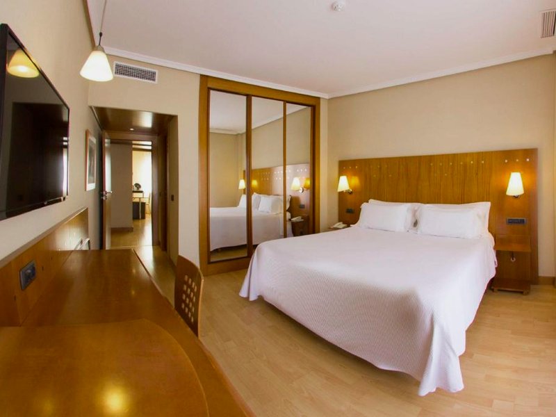 Nh サン ペドロ ホテル (NH San Pedro Hotel)の写真