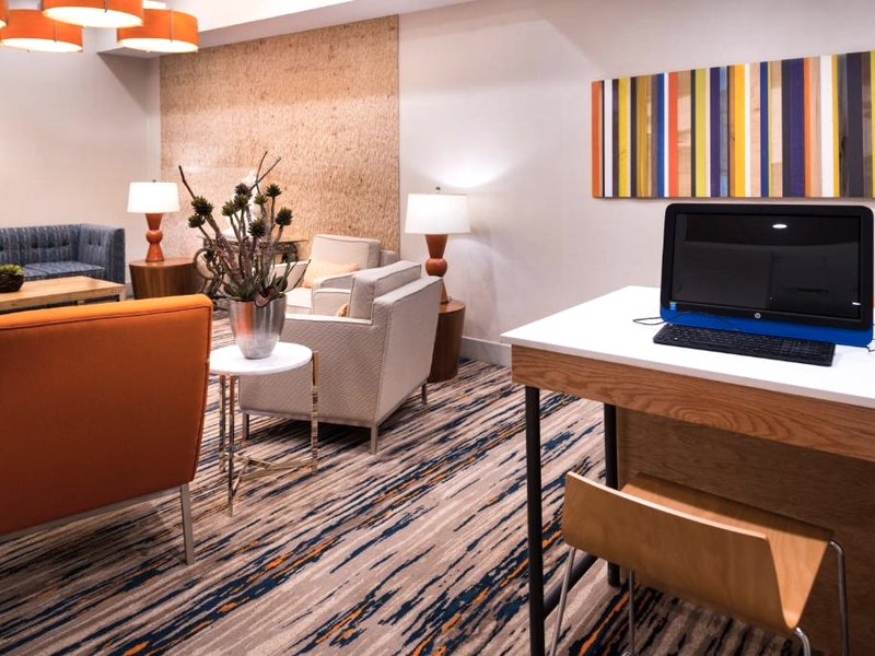 ホリデイ イン エクスプレス ＆ スイーツ アラモゴード ハイウェイ 54/70 バイ IHG (Holiday Inn Express & Suites Alamogordo Highway 54/70 By IHG)の写真