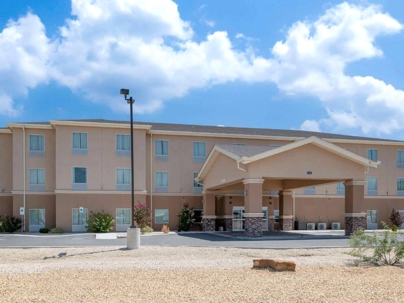 クオリティ イン & スイーツ カールズバッド キャバーンズ エリア (Quality Inn & Suites Carlsbad Caverns Area)の写真