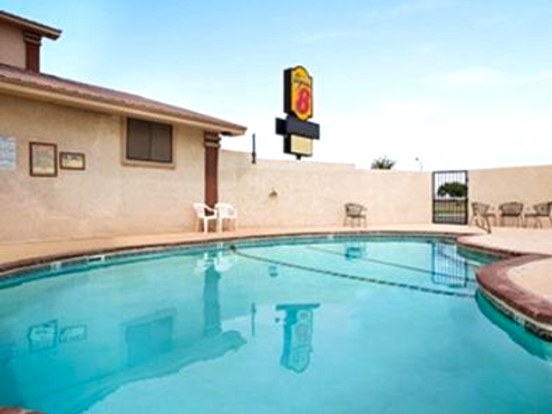スーパー 8 バイ ウインダム カールスバッド (Super 8 By Wyndham Carlsbad)の写真