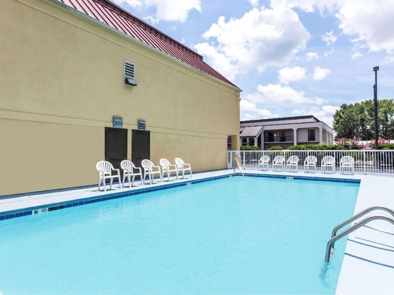 デイズ イン バイ ウィンダム ディロン (Days Inn by Wyndham Dillon)の写真