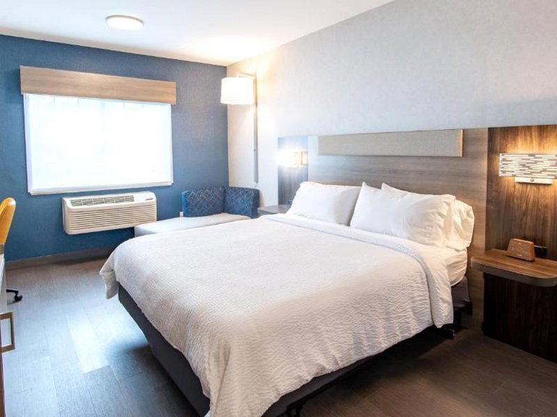 ホリデイ イン エクスプレス オークデール バイ IHG (Holiday Inn Express Oakdale By IHG)の写真
