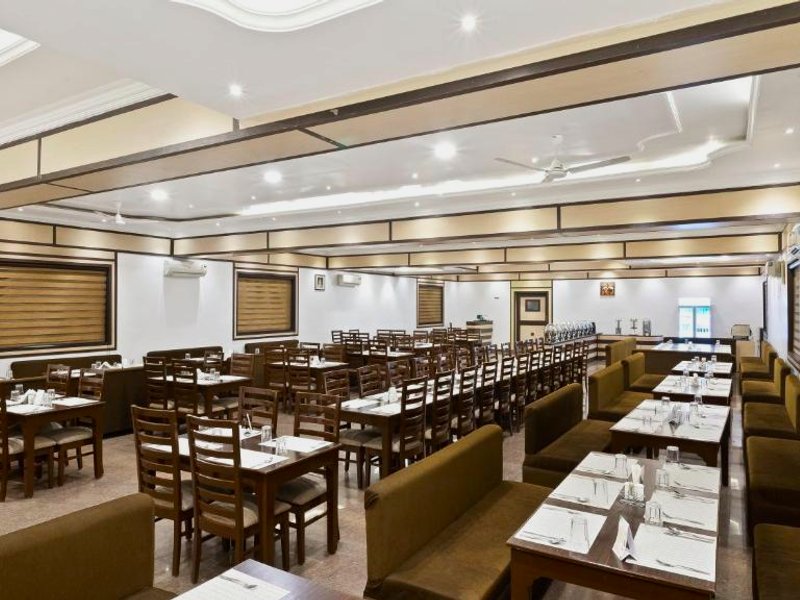 ニランジャナホテルボードガヤ (Niranjana Hotel Bodhgaya)の写真