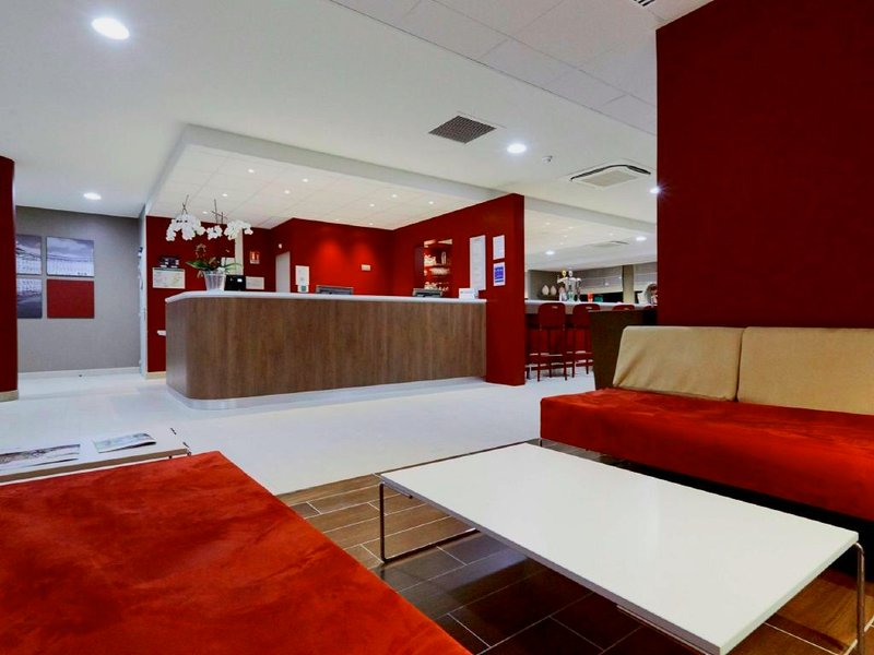 オテル カンパニール ボルドー ウエスト メリニャック アエロポー (Hotel Campanile Bordeaux Ouest Merignac Aeroport)の写真