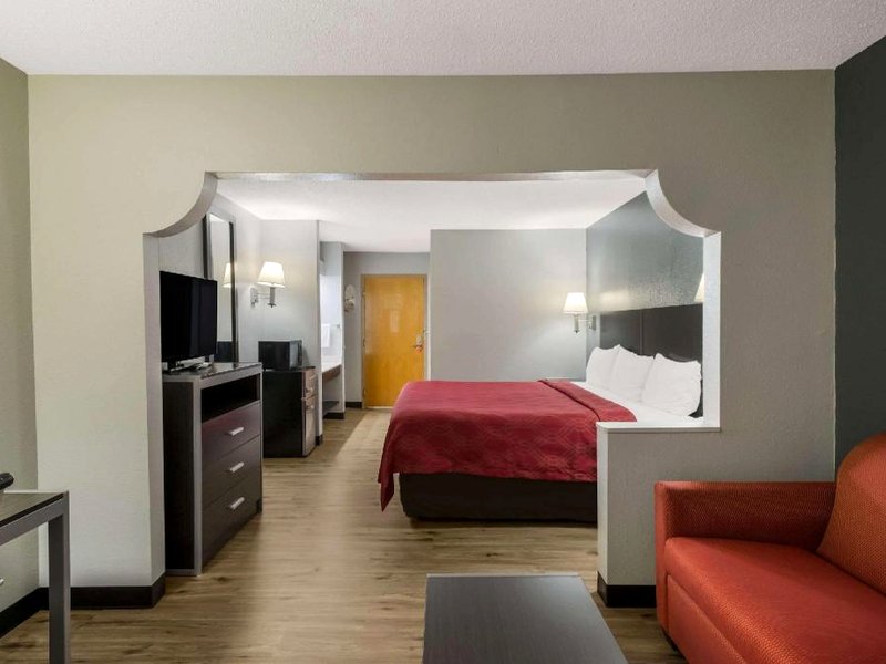 Econo Lodge  Inn & Suitesの写真