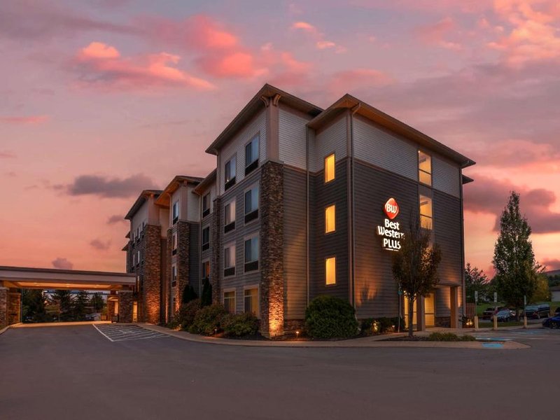 ベストウェスタン プラス ユニバーシティ パーク イン アンド スイーツ (Best Western Plus University Park Inn and Suites)の写真
