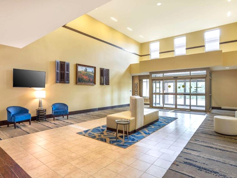 ベストウェスタン プラス ユニバーシティ パーク イン アンド スイーツ (Best Western Plus University Park Inn and Suites)の写真