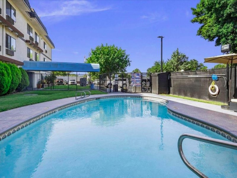 デイズ イン バイ ウィンダム ウッドランド (Days Inn by Wyndham Woodland)の写真